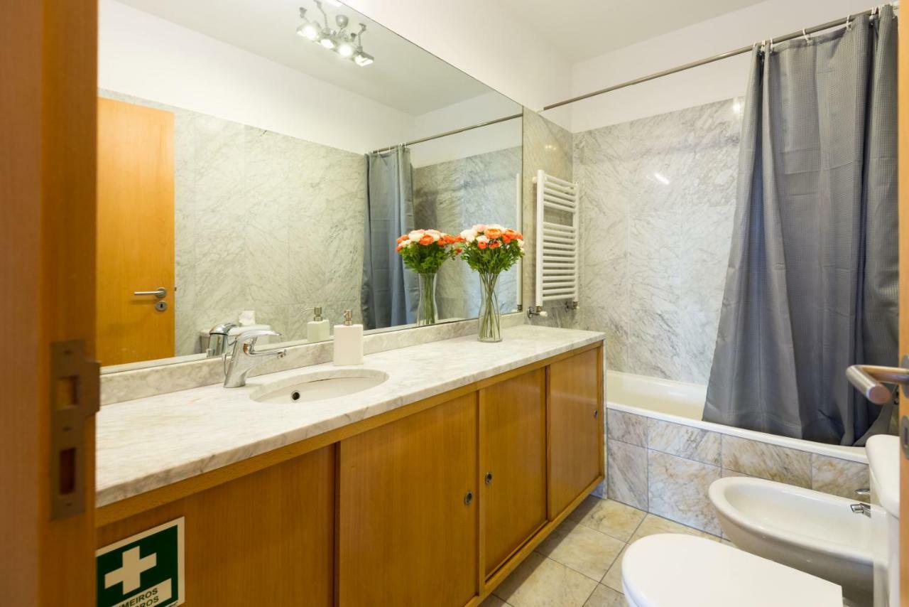 By The Sea Apartment With Large Private Terrace Matosinhos  Zewnętrze zdjęcie